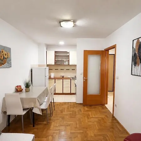 Stari Aerodrom Nina Apartament Podgorica