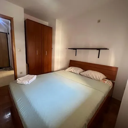 Stari Aerodrom Nina * Podgoriçe